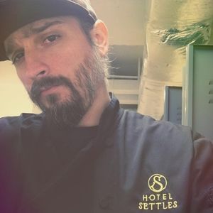 Meet your Posher, Seth